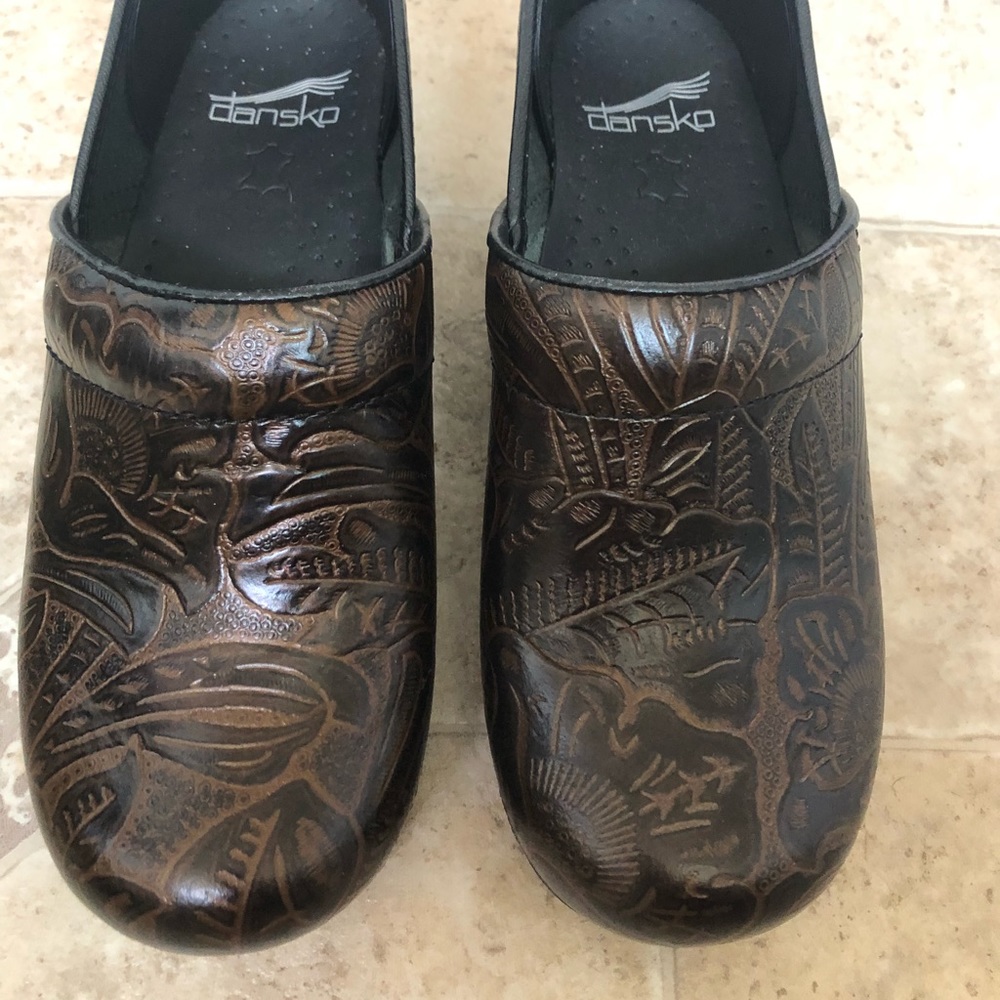 2pair of Danskos. Never worn was gift, wrong size